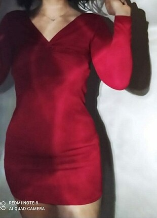 Kırmızı mini elbise