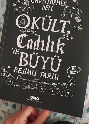 Okült Cadılık ve Büyü Resimli Tarih