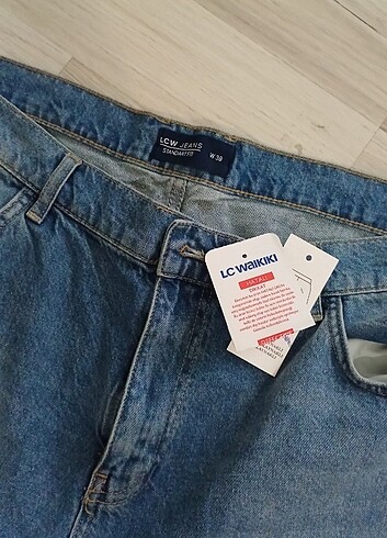 LC Waikiki Yeni etiketli kot jeans