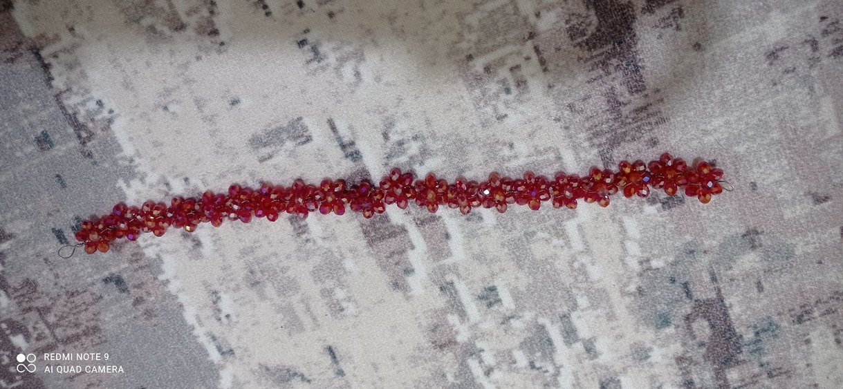 Kırmızı Boncuklu Örgü Saç Aksesuarı - Görsel 3