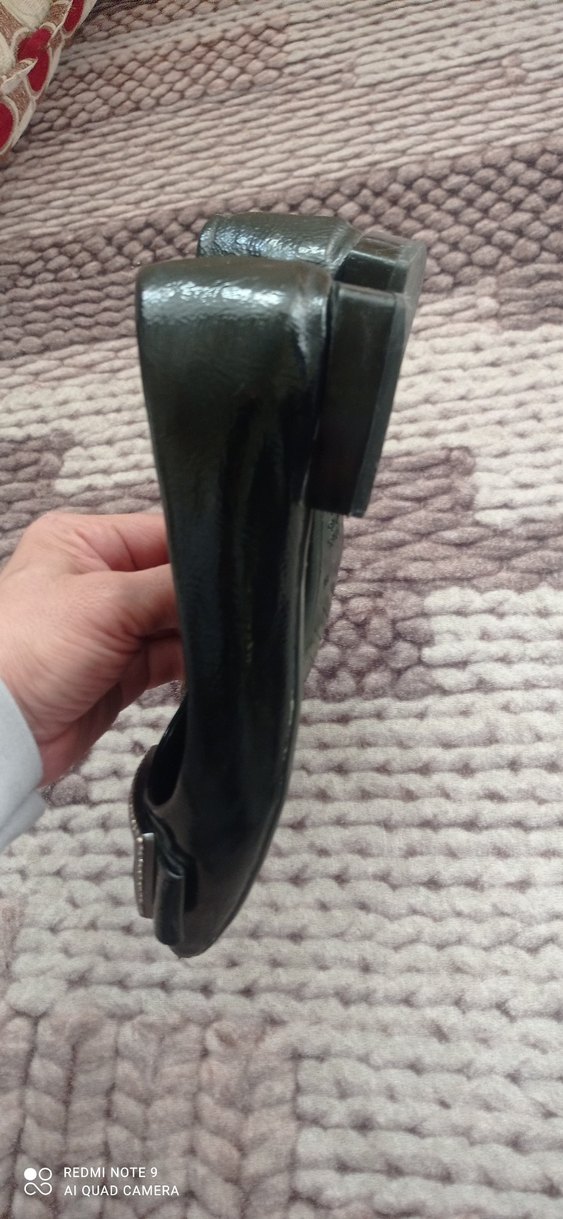 Kare Tokalı Siyah Yılan Desenli Topuklu Kadın Ayakkabı - Görsel 2