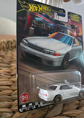 Hot Wheels Nissan Skyline GT-R (BNR32) Beyaz Oyuncak Araba