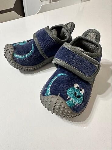 Erkek bebek ayakkabısı