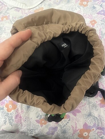 Beden Pull and bear sırt çantası