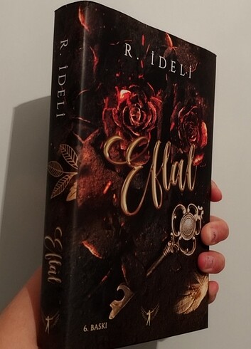 Ella ciltli