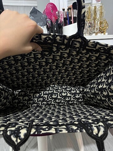  Beden Christian Dior Çanta