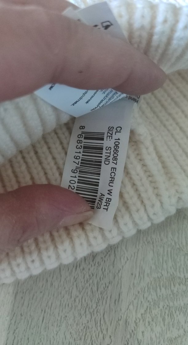 Beyaz Örgü Kadın Bere - Görsel 4