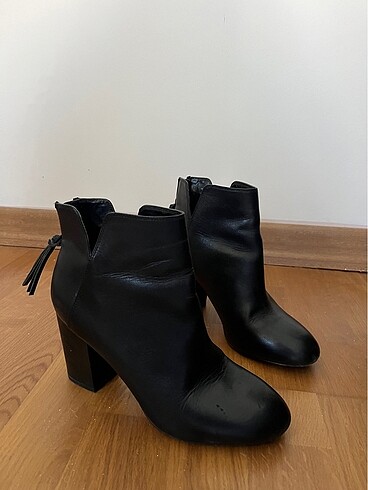 38 Beden siyah Renk Zara bot