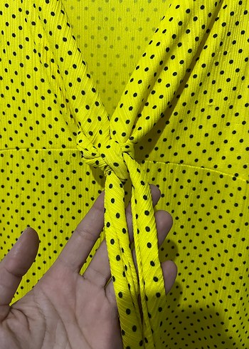 Sarı Puantiyeli V Yakalı Midi Elbise - Görsel 3