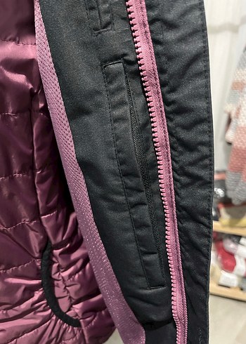 Yüksek Yakalı Siyah Kadın Mont - Görsel 6