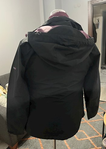 Yüksek Yakalı Siyah Kadın Mont - Görsel 3