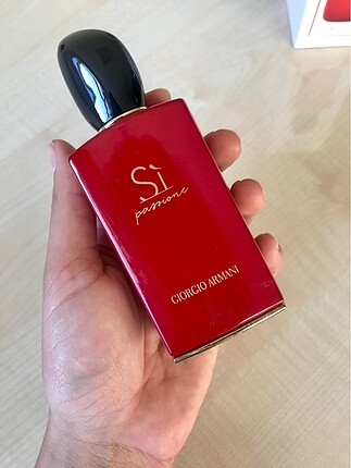 Mükemmel kalıcı parfüm