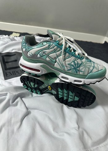 41 Beden Nike air max TN Plus Waterway