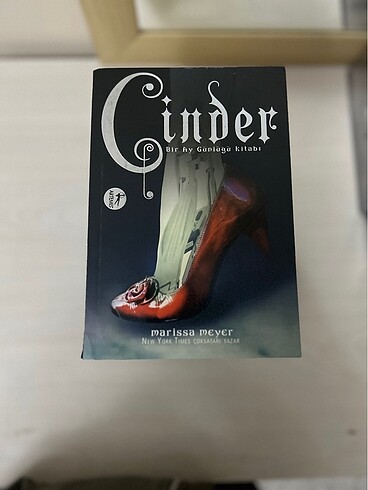  Cinder Serisi 6 Kitap-Marissa Meyer