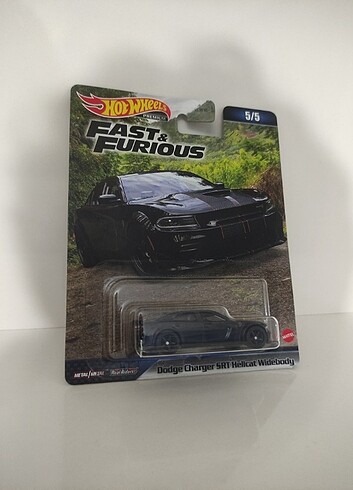 Hot wheels dodge premium 