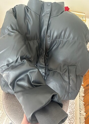 Gri suni deri şişme mont - Görsel 9