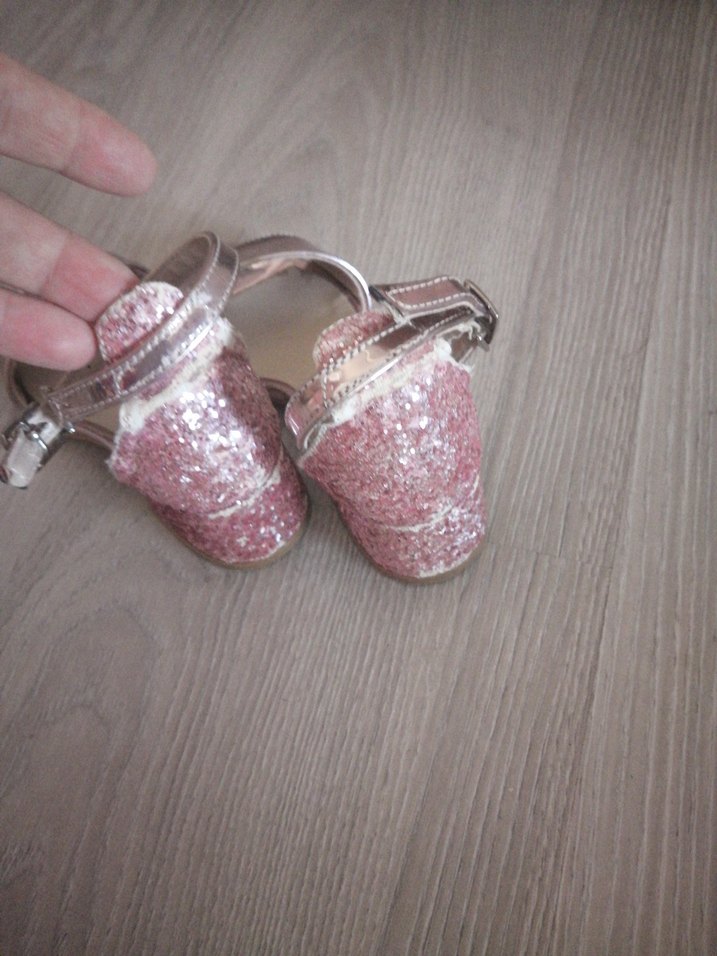 25 NUMARA SİMLİ TOPUKLU AYAKKABI - Görsel 2