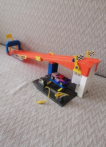 Hot Wheels İstasyon ve Yarış pisti - Görsel 4