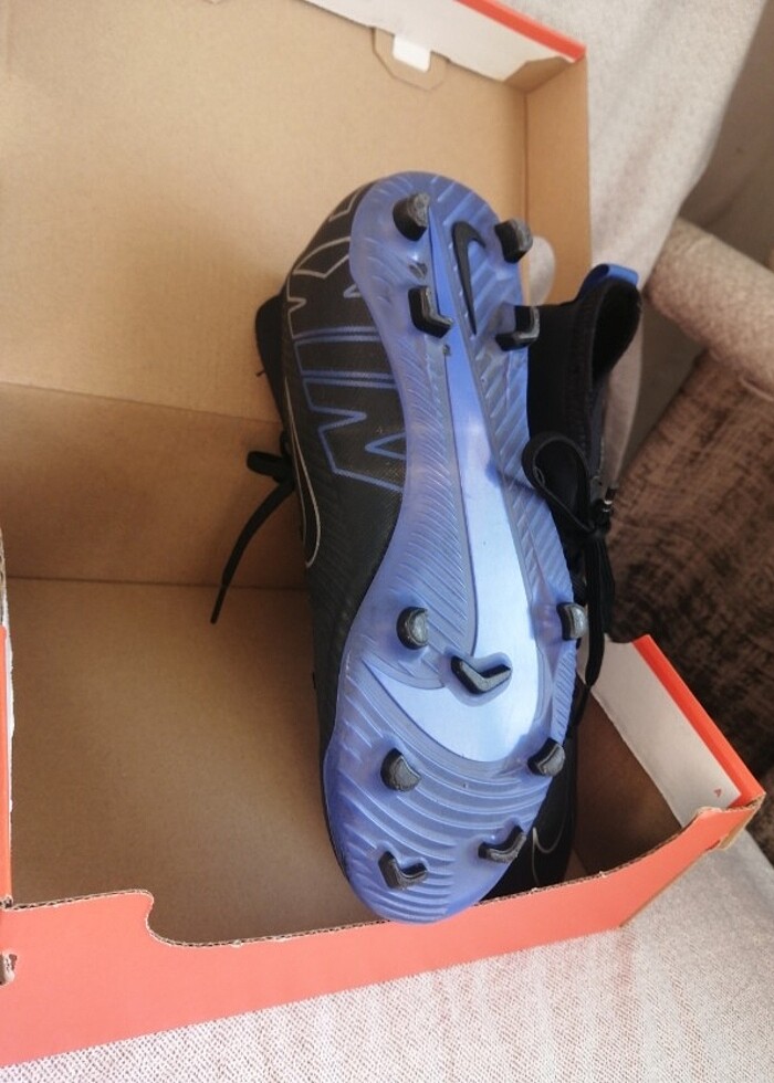 Orjinal NIKE KRAMPON 38 NUMARA - Görsel 2