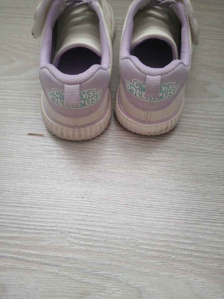 H&M Lisanslı Kız Çocuk Spor Ayakkabı - Görsel 3