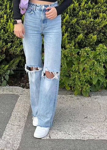 Yırtık Detaylı Mavi Midi Boy Salaş Kot Pantolon