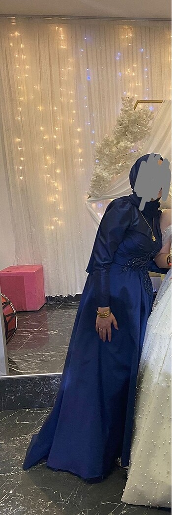 Lacivert saten işlemeli abiye