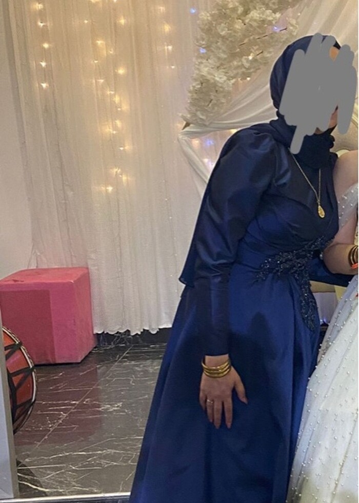 Lacivert saten işlemeli abiye - Görsel 2