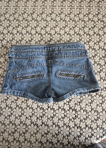Düğmeli Mini Mavi Denim Şort - Görsel 2