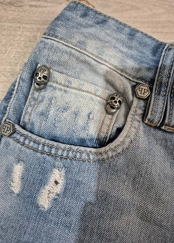 Nakışlı Kemerli Rock Punk Kadın Kot Şort - Görsel 6