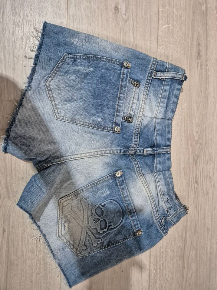 Nakışlı Kemerli Rock Punk Kadın Kot Şort - Görsel 2