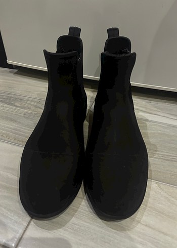 Siyah Kadın Dolgu Topuklu Kauçuk Bot - Görsel 3