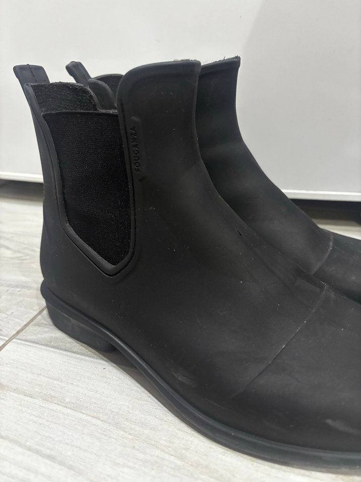 Siyah Kadın Dolgu Topuklu Kauçuk Bot - Görsel 2