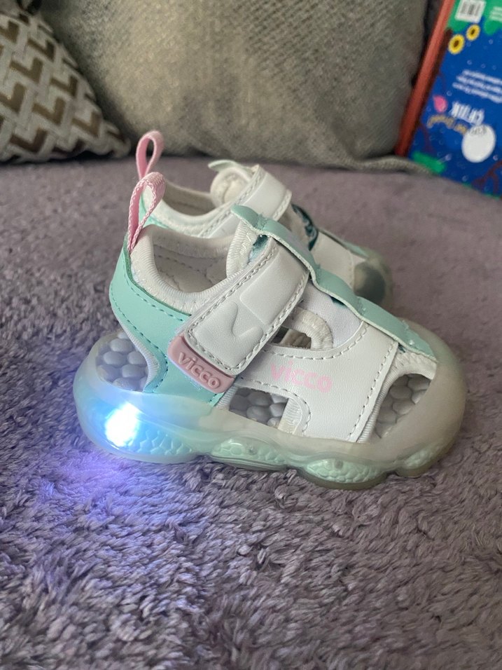 19 no Kız Çocuk Beyaz Sandalet ViCCO Orijinal - Görsel 4