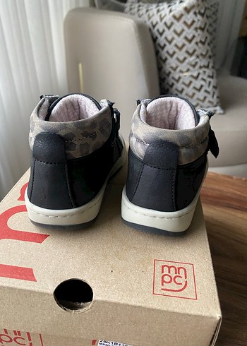 Gerçek deri Kız Çocuk Siyah Cırtlı Bot - Görsel 5