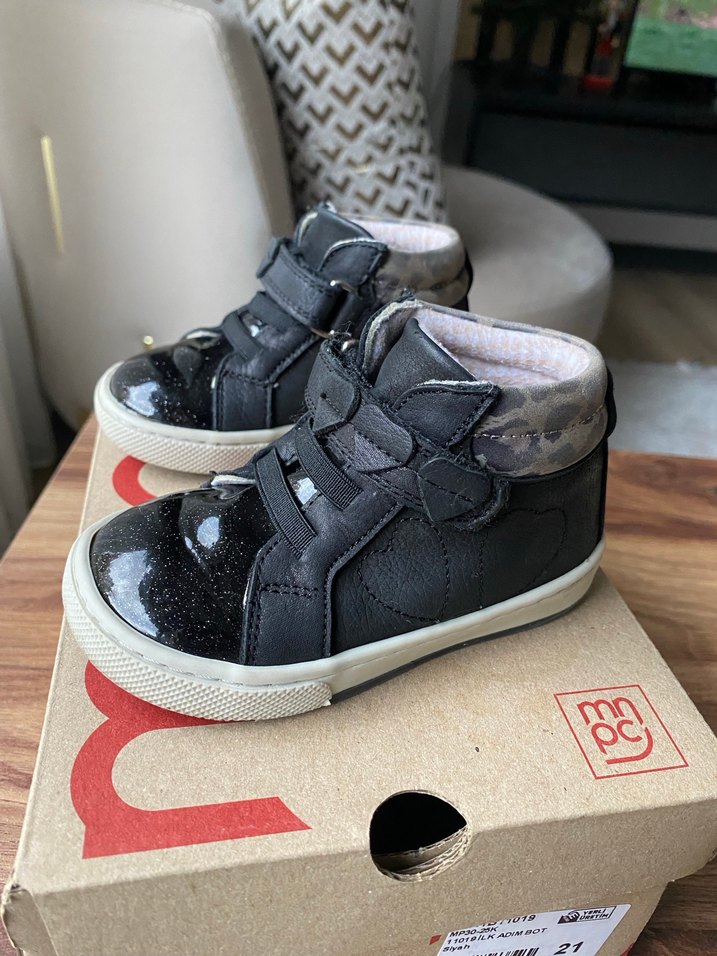 Gerçek deri Kız Çocuk Siyah Cırtlı Bot - Görsel 4