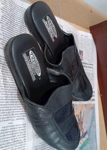 Tokalı Siyah Yılan Desenli Erkek Ev Terliği - Görsel 3