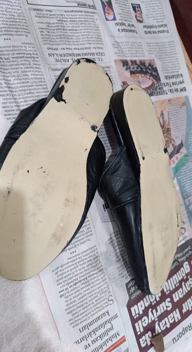 Tokalı Siyah Yılan Desenli Erkek Ev Terliği - Görsel 2