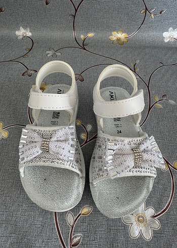 Kız Çocuk Beyaz Yılan Desenli Cırtlı Terlik - Görsel 2