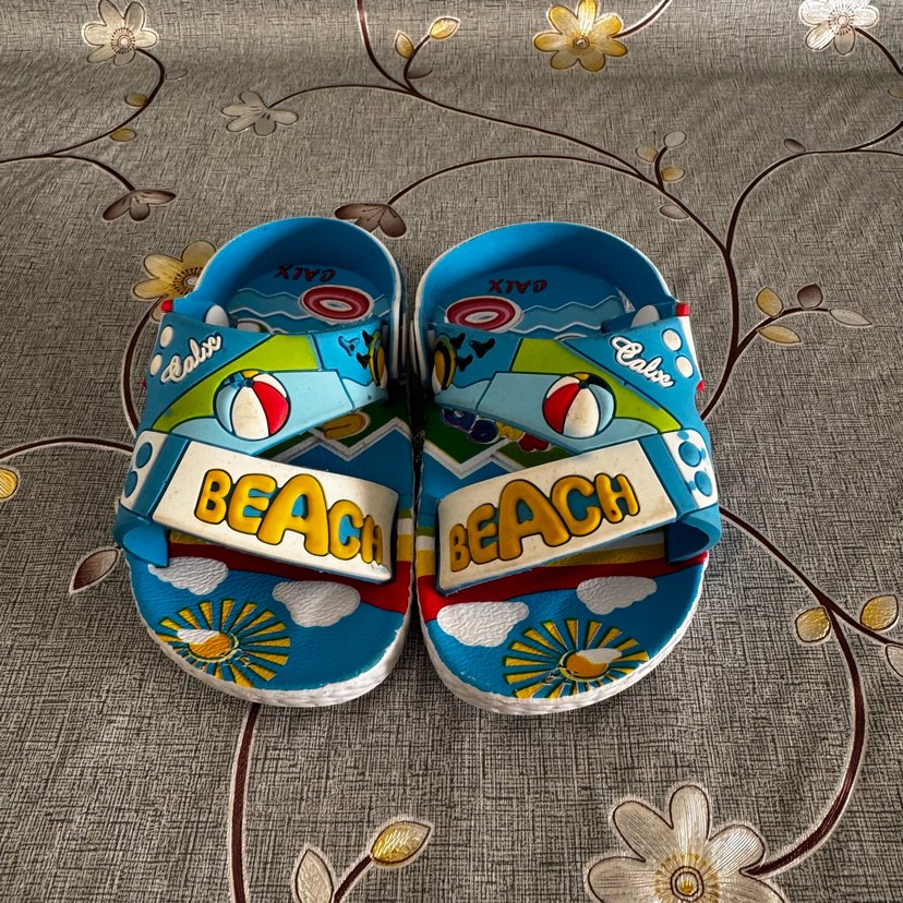 Renkli Erkek Çocuk Terlikleri Velcro - Görsel 2