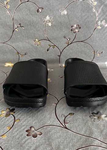 Siyah Minimalist Kadın Terlik - Görsel 2