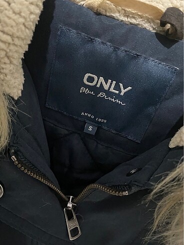 s Beden Only marka lacivert mont