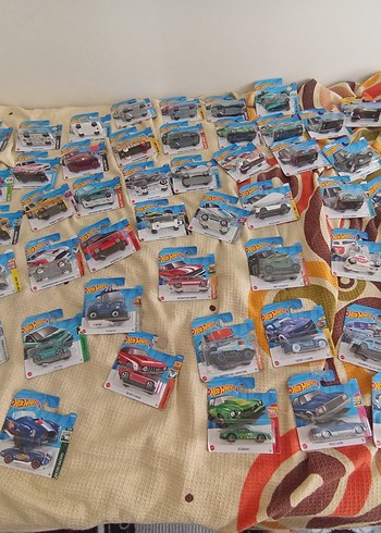 56 adet HOT WHEELS