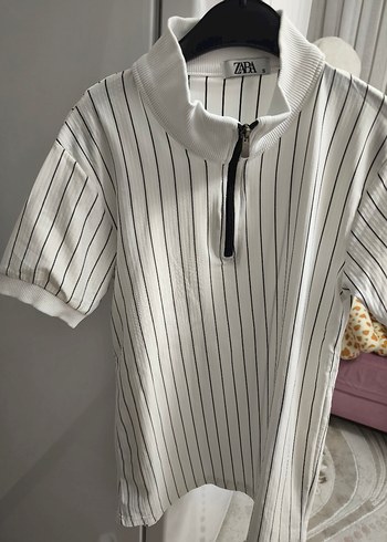 Beyaz Çizgili Yarım Fermuarlı Erkek Tişört - Görsel 2