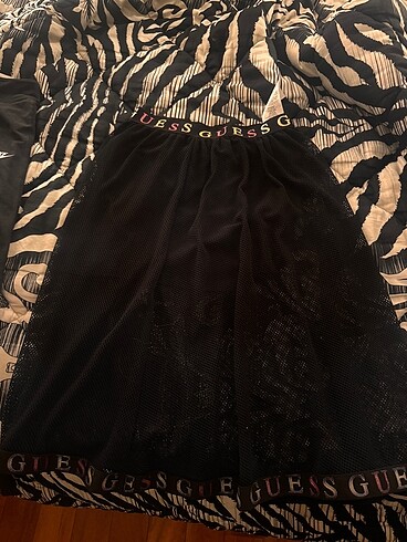 Guess Guess etek