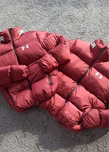 UNDER ARMOUR MONT