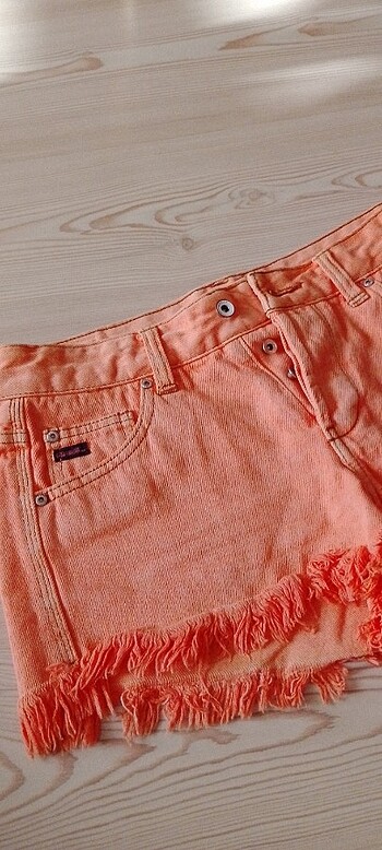 Pull and Bear Kot şort 