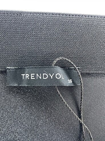 36 Beden siyah Renk Trendyol & Milla Uzun Etek %70 İndirimli.