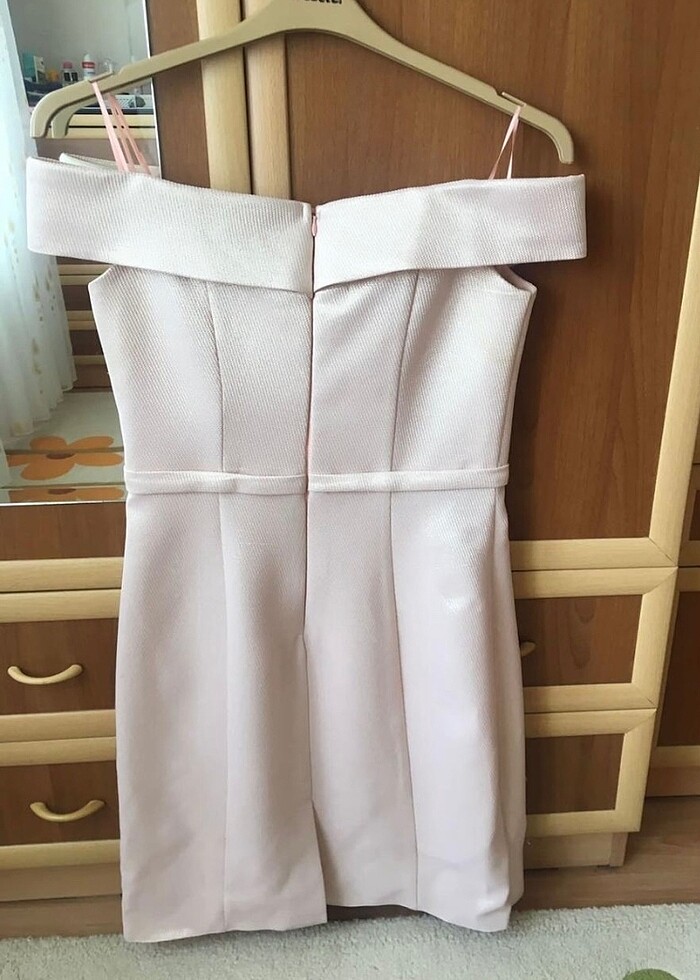 Kayık yaka elbise - Görsel 2