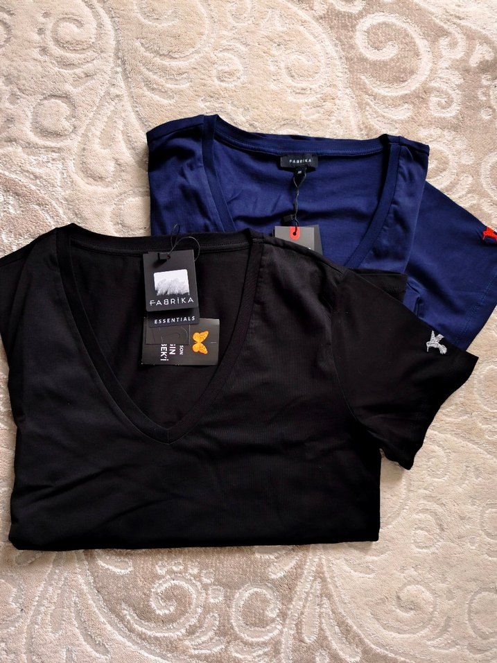 Boyner Lacivert V Yaka Tişört - Görsel 3