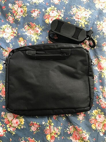 Mango notebook bilgisayar çantası